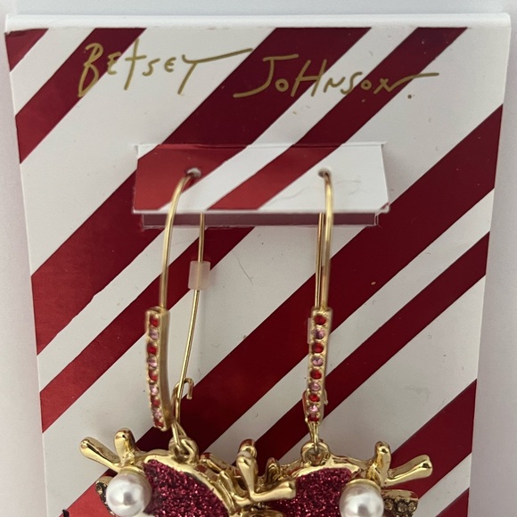 BETSEY JOHNSON Authentic Winking Reindeer Shepherd Hook Earrings Gold Tone NEW - Picture 5 of 11